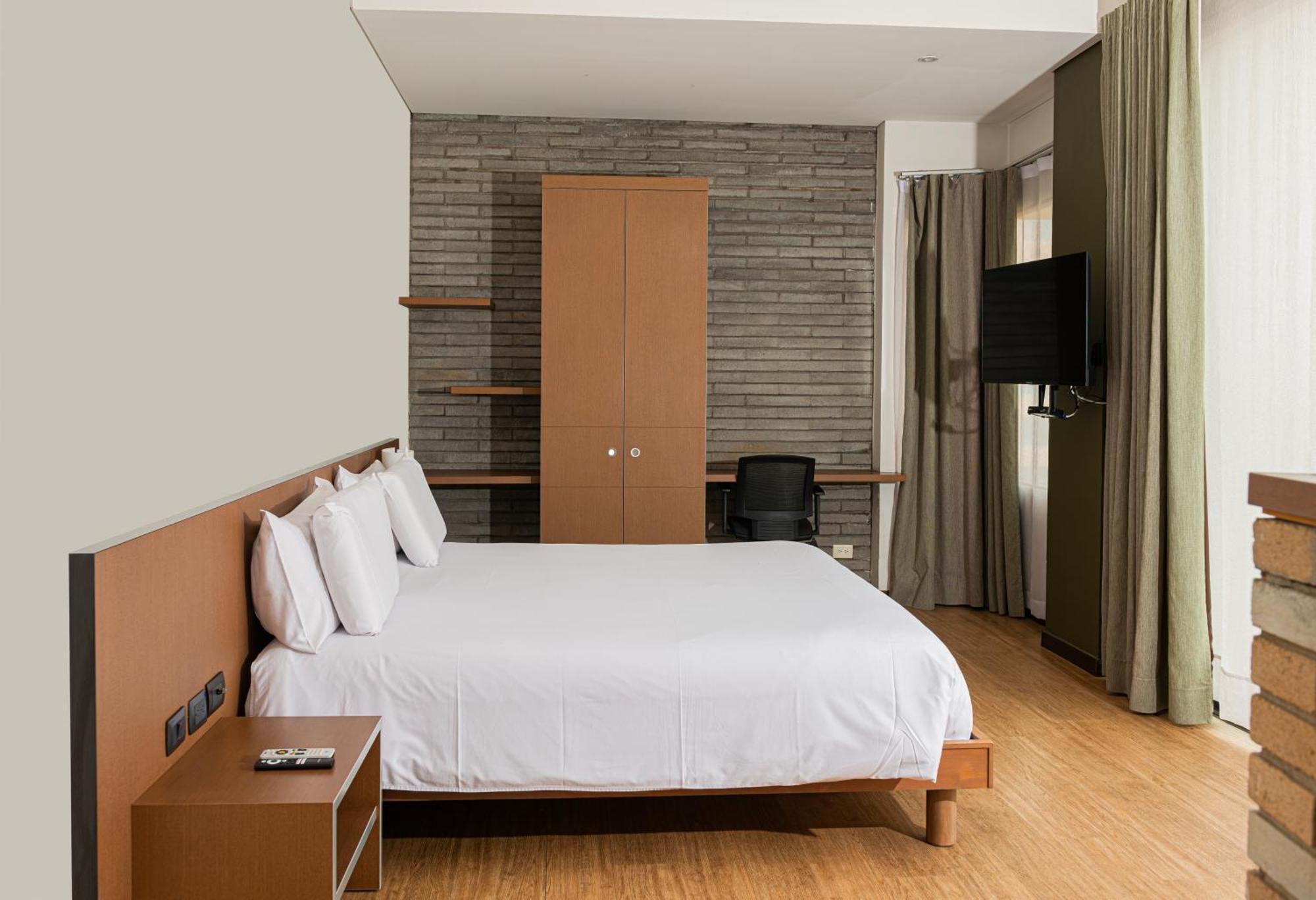 Viaggio Nueve Trez City Suites Bogotá Exterior foto